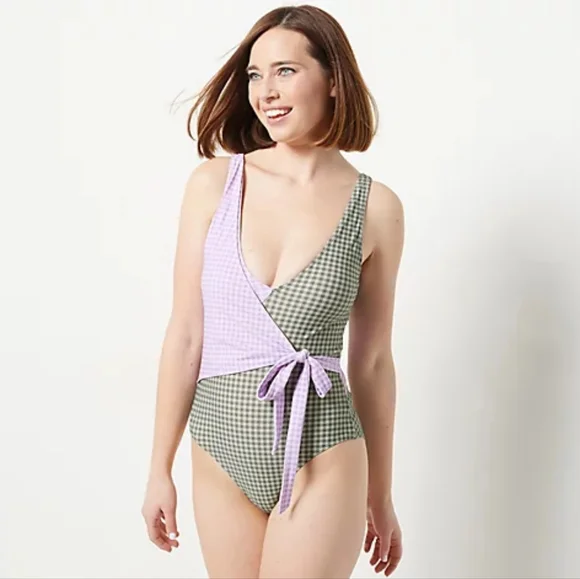 Summersalt The Wrap One-Piece Swimsuit in Lavender & Ivy Gingham Size 4 - Picture 7 of 7